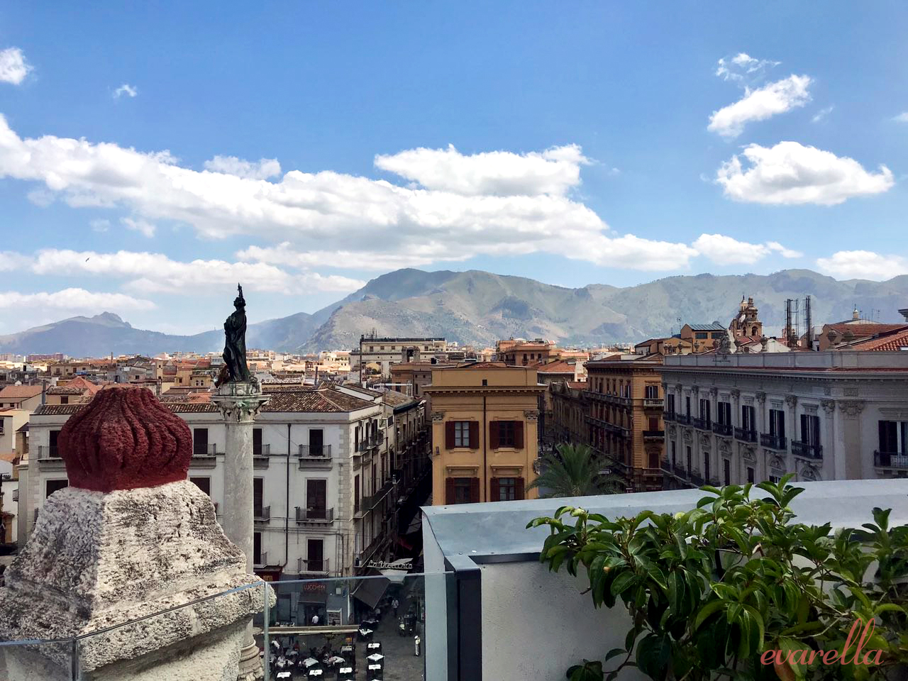 larinascente palermo aussicht dachterrasse 4 Blick von der Dachterrasse des La Rinascent Palermo - im Hintergrund der Monte Catalfano